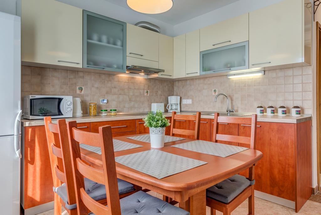 Holiday Home Mirna Vala Севид Экстерьер фото