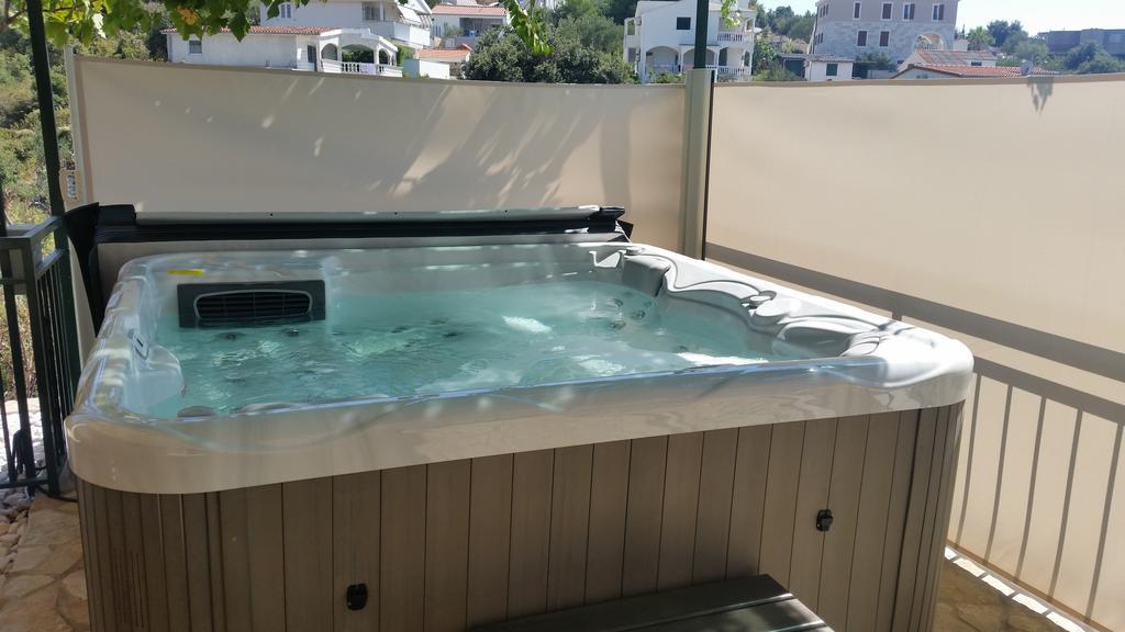 Holiday Home Mirna Vala Севид Экстерьер фото