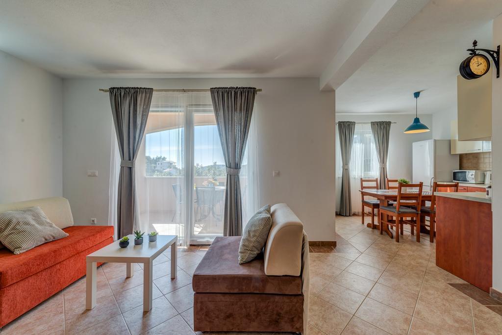 Holiday Home Mirna Vala Севид Экстерьер фото