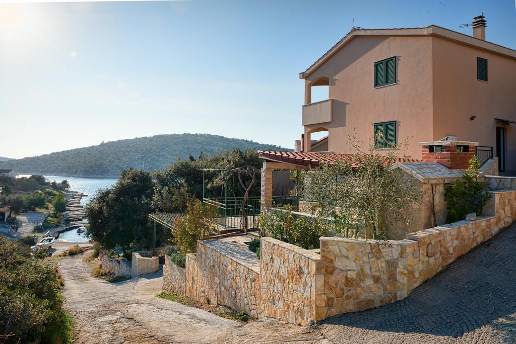Holiday Home Mirna Vala Севид Экстерьер фото